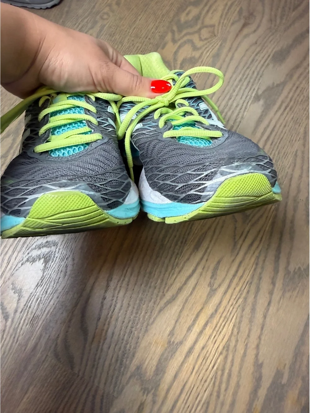 Asics Gel Nimbus 18 Running Shoe Size 7.5